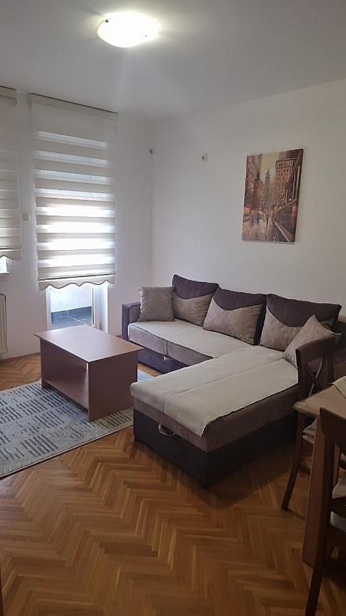 Vodenica Appartement Novi Sad Buitenkant foto